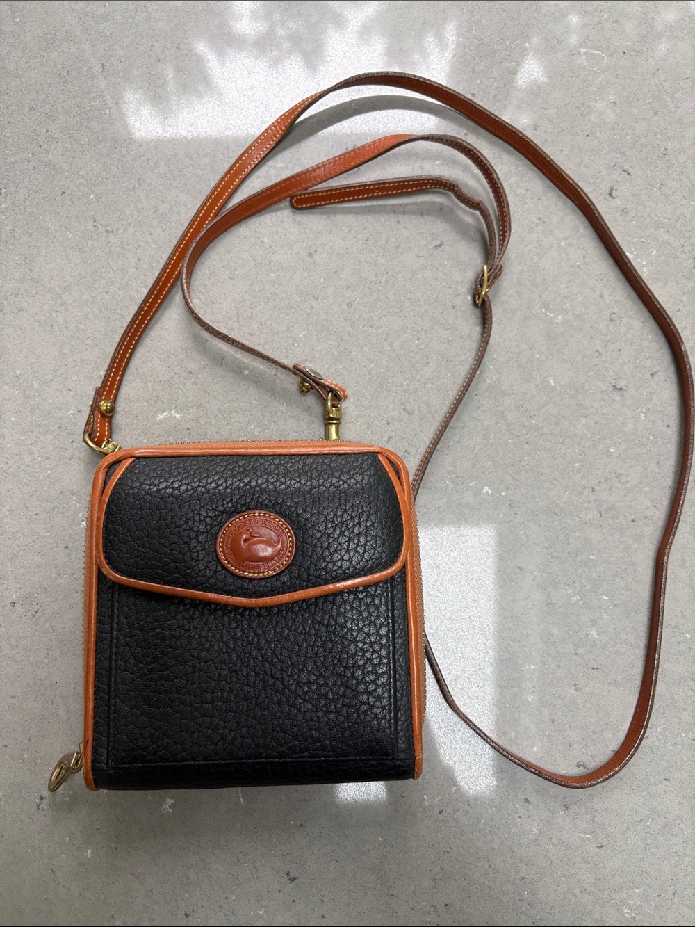 VNG Dooney & Bourke Crossbody - Great Condition